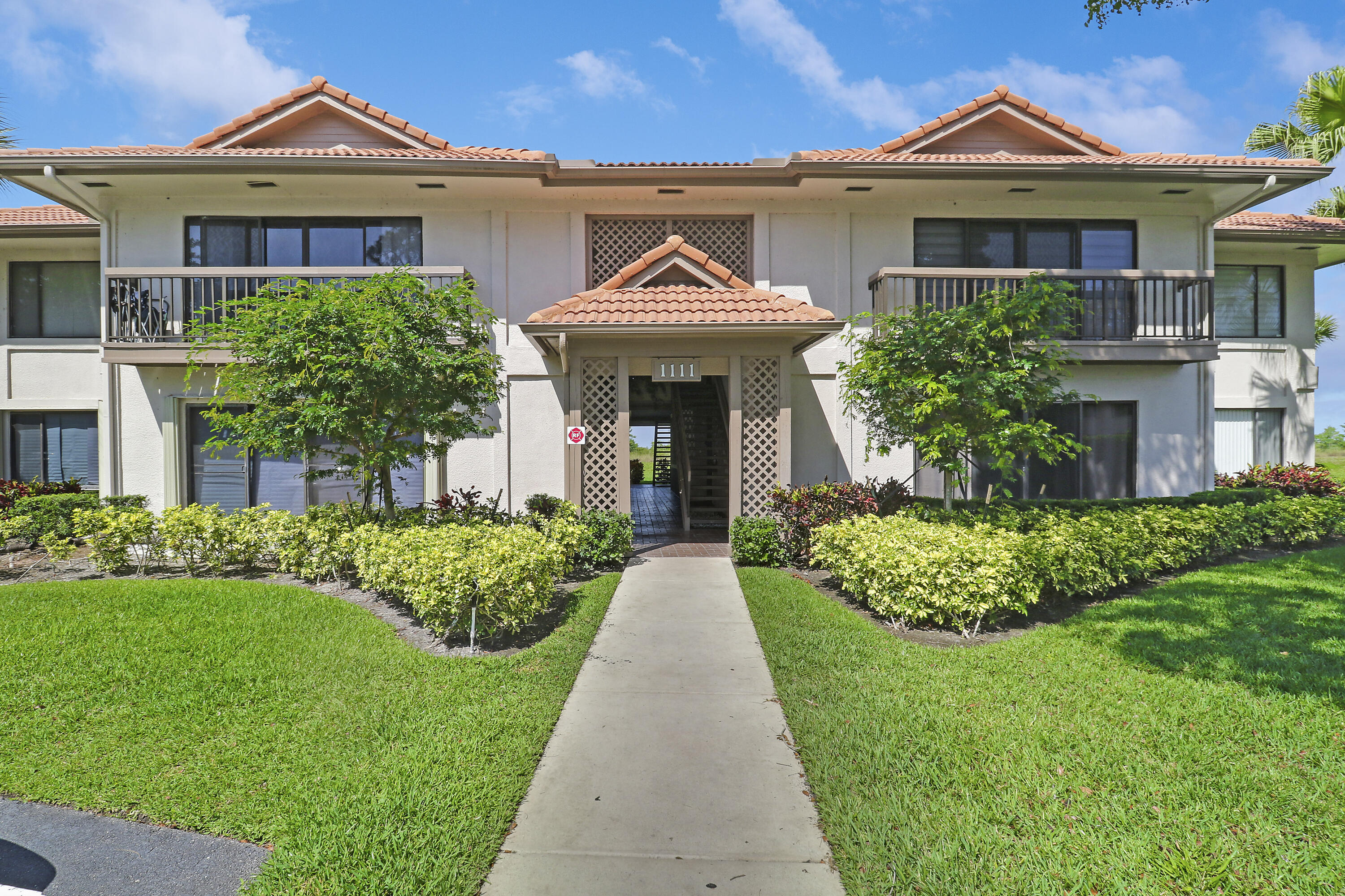 Palm Beach Gardens photo 1