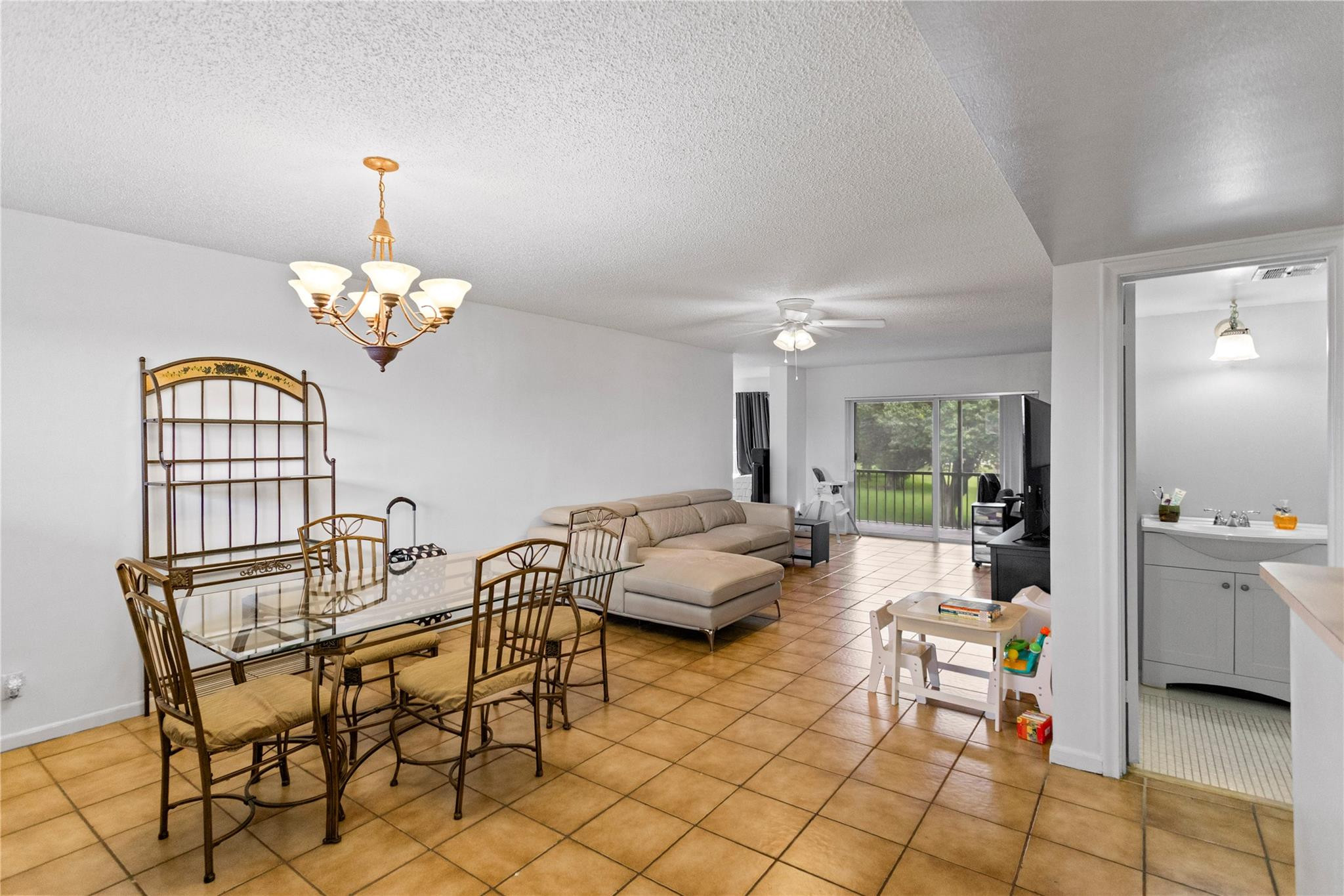 Pembroke Pines photo 3