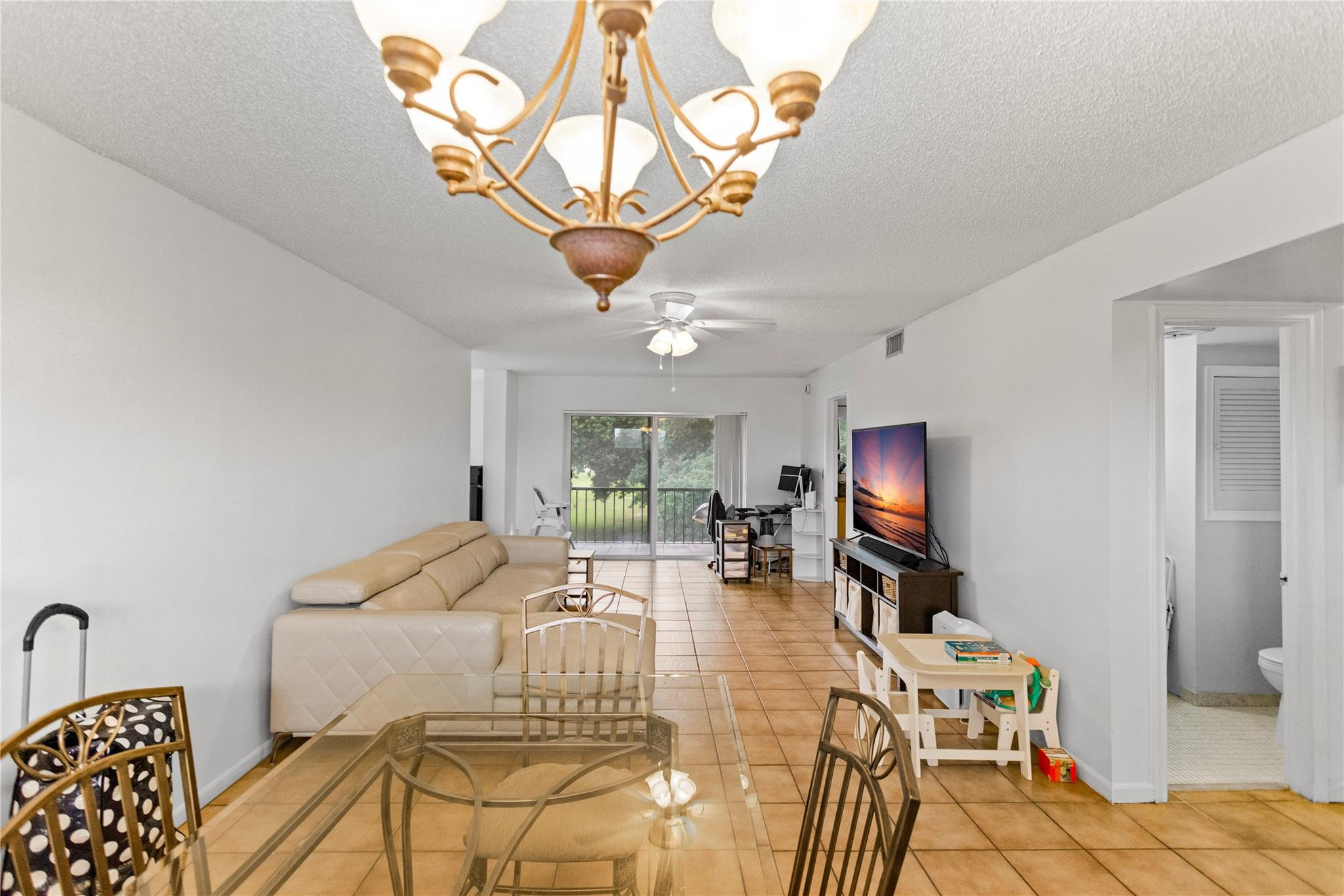 Pembroke Pines photo 4