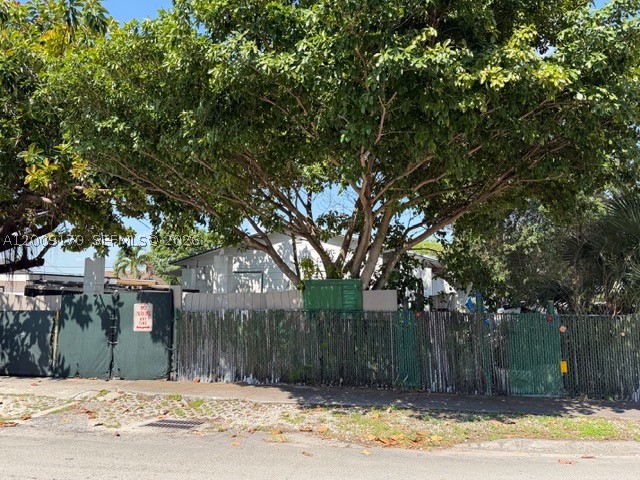 Hialeah photo 2