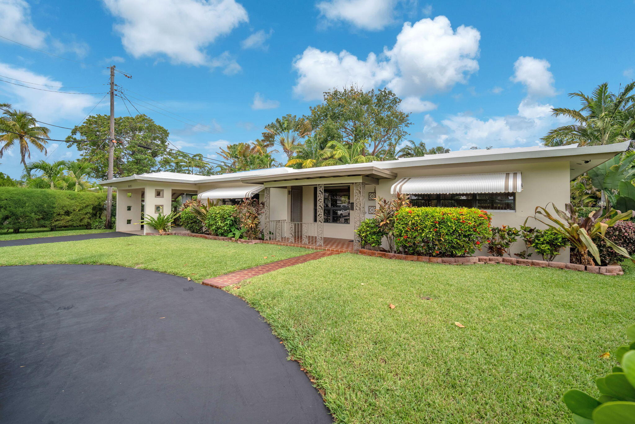 Wilton Manors photo 1