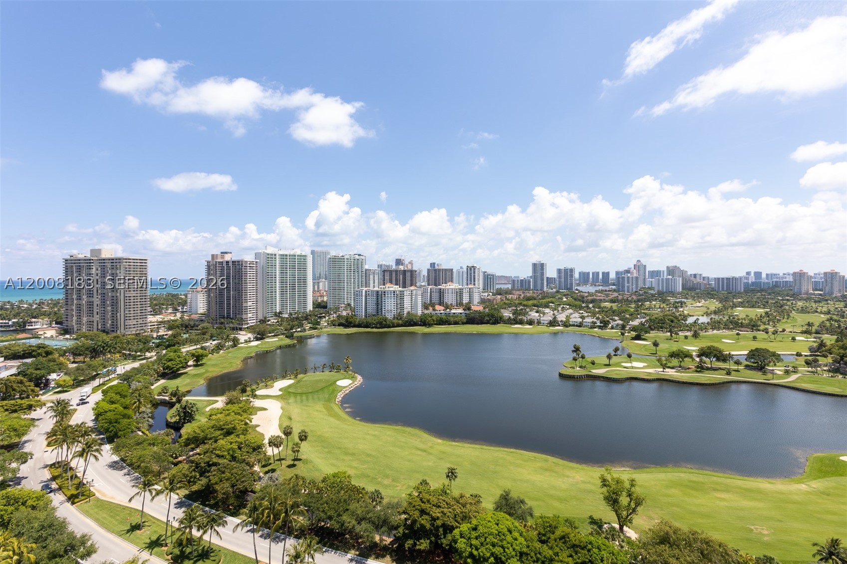 Aventura photo 2