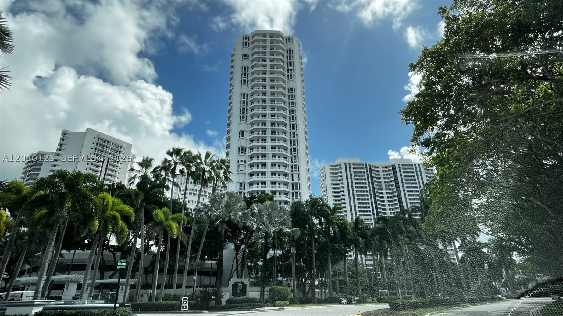 Aventura photo 3