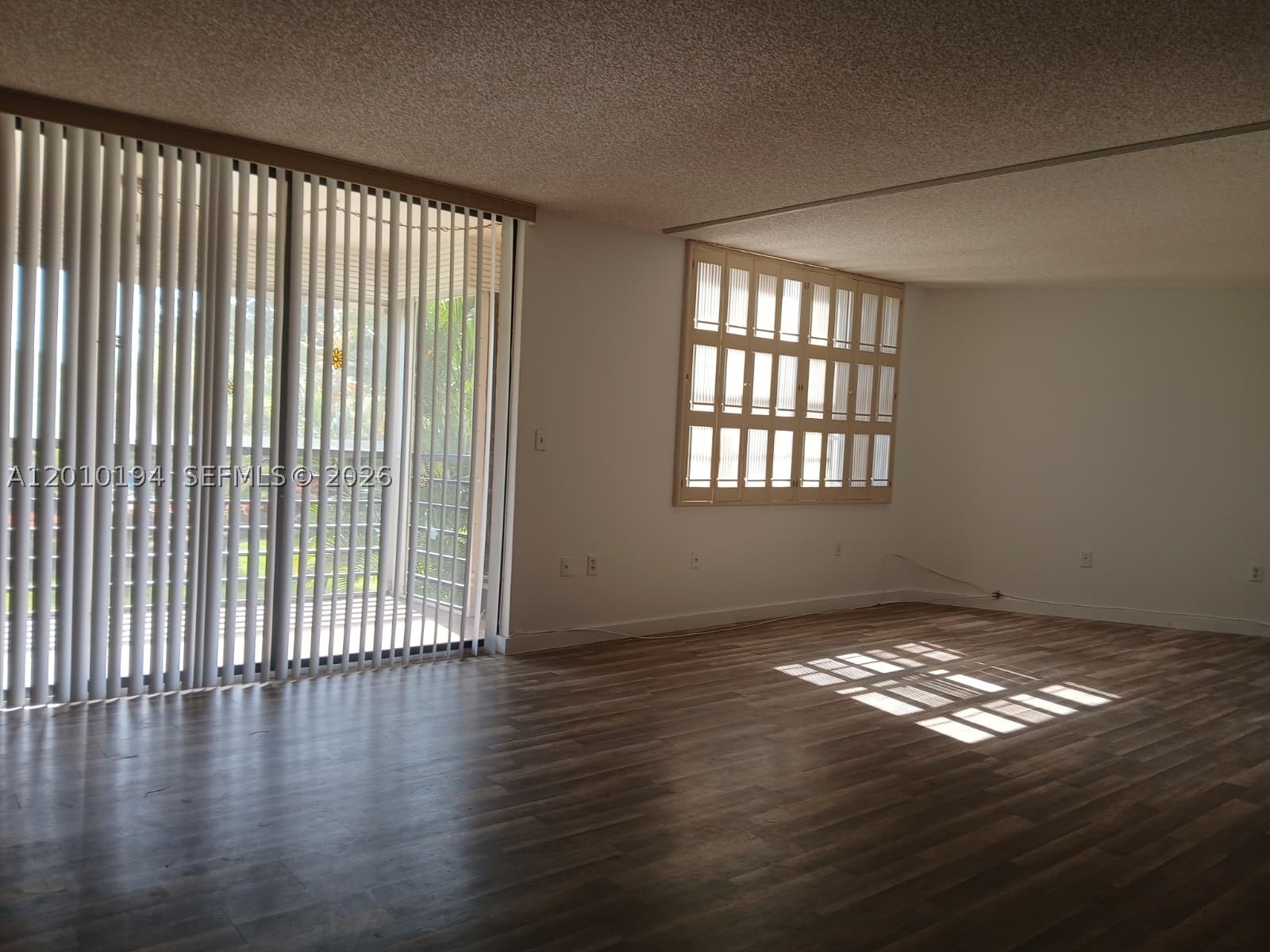 Pembroke Pines photo 2