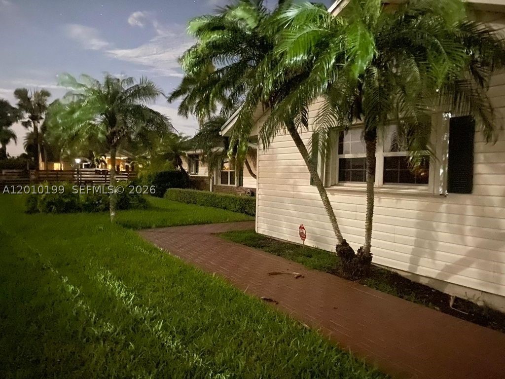 Homestead photo 4