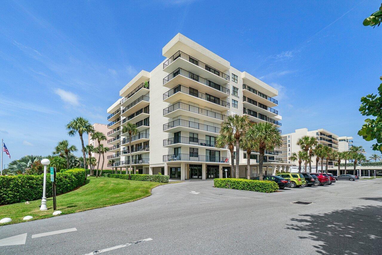 Palm Beach photo 1