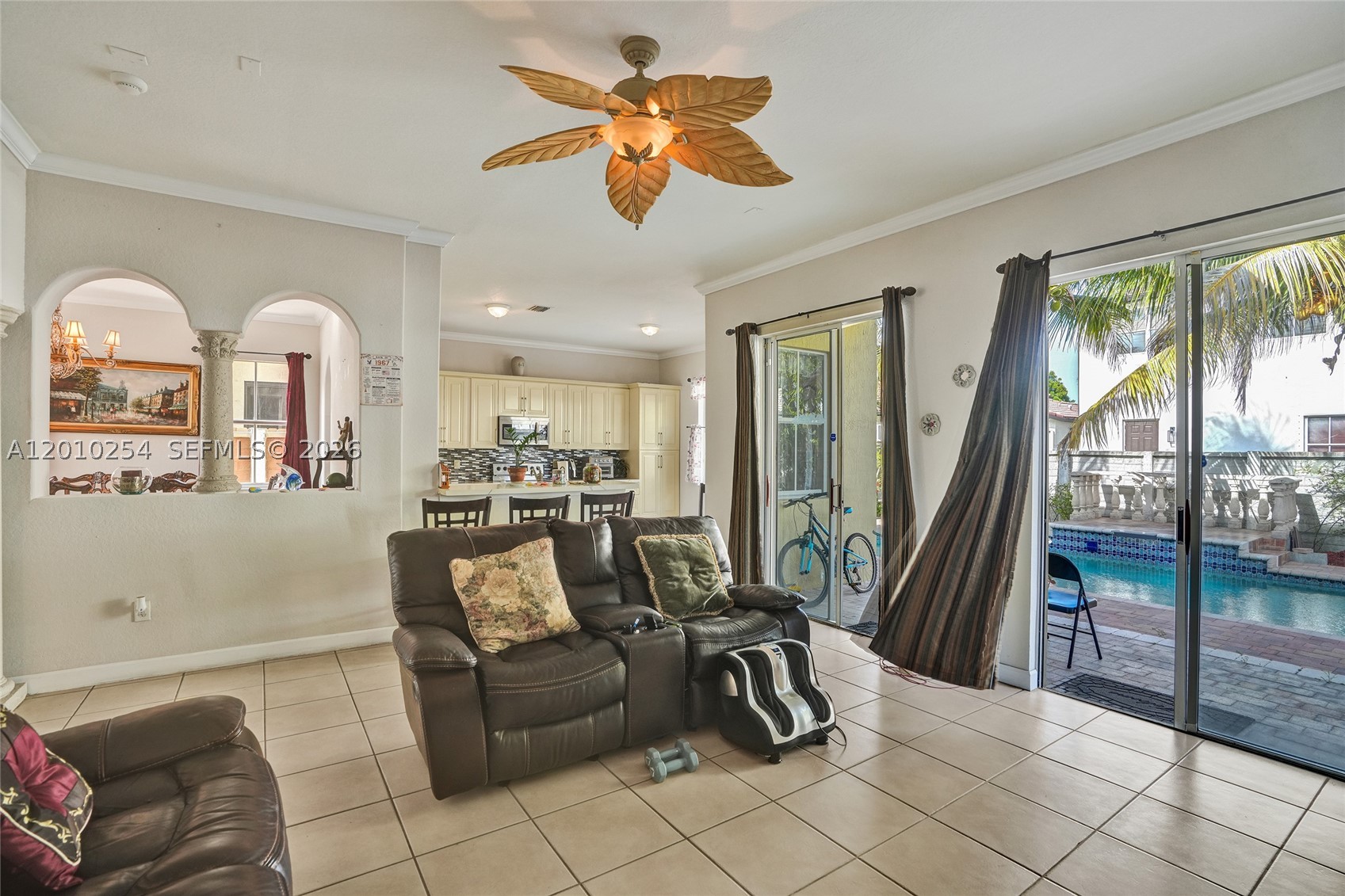 Hialeah photo 5