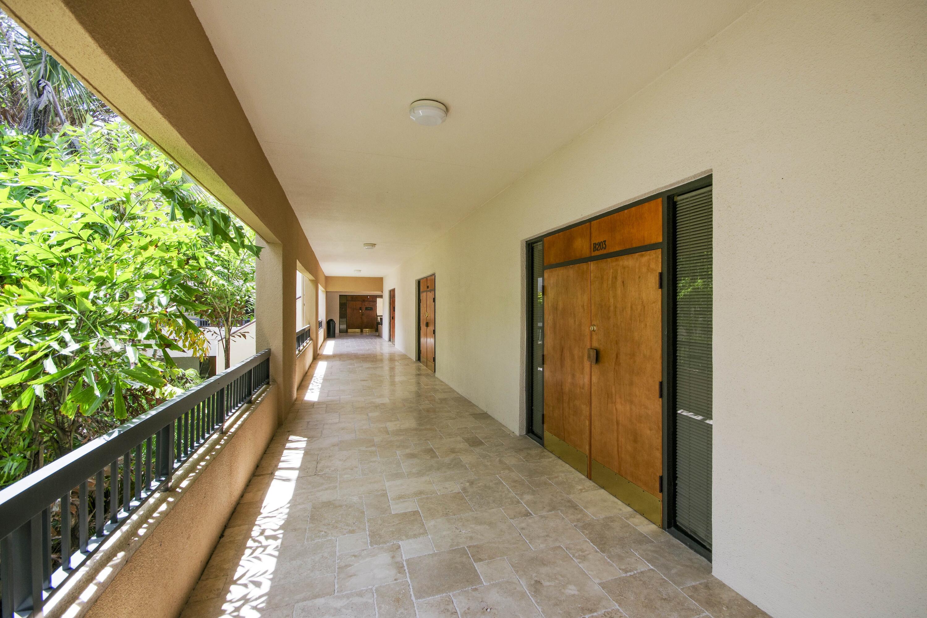 Palm Beach Gardens photo 3