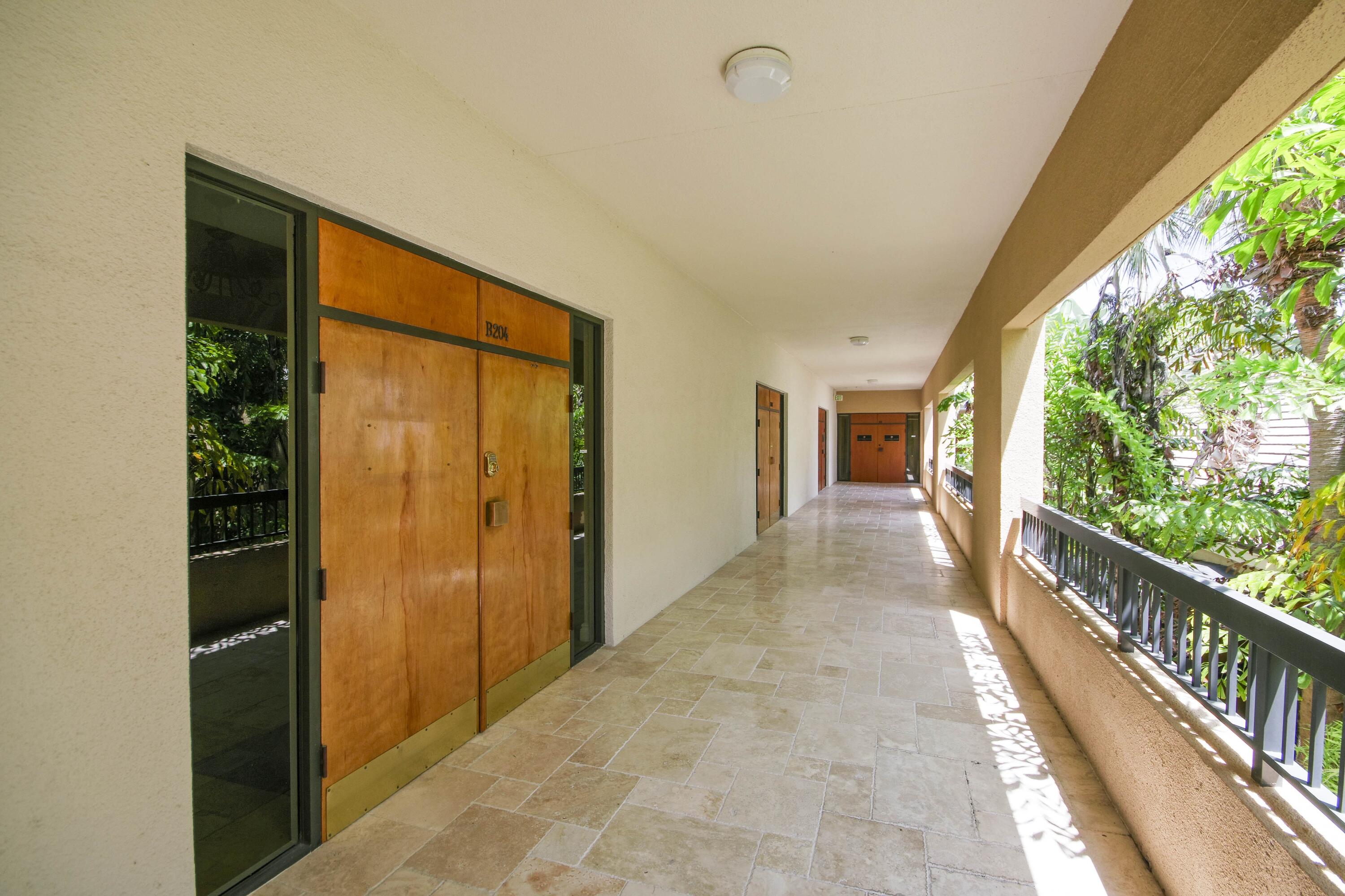 Palm Beach Gardens photo 4