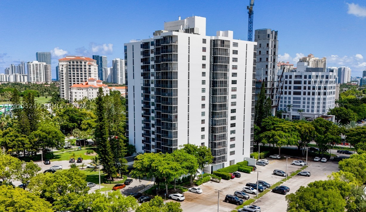 Aventura photo 1