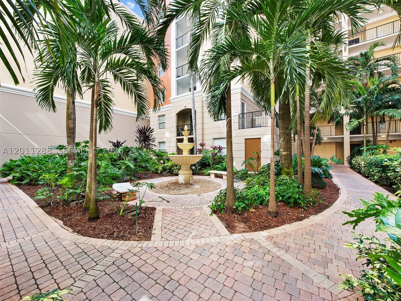 Sunny Isles Beach photo 2