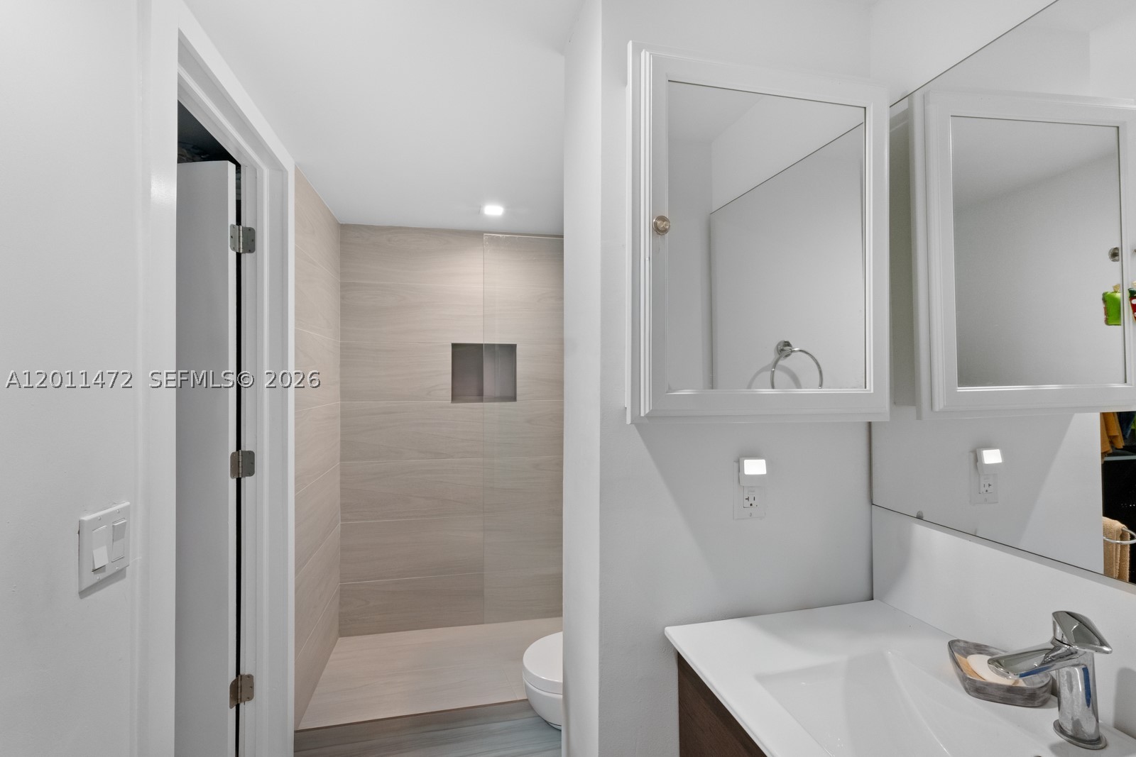 North Miami Beach photo 5