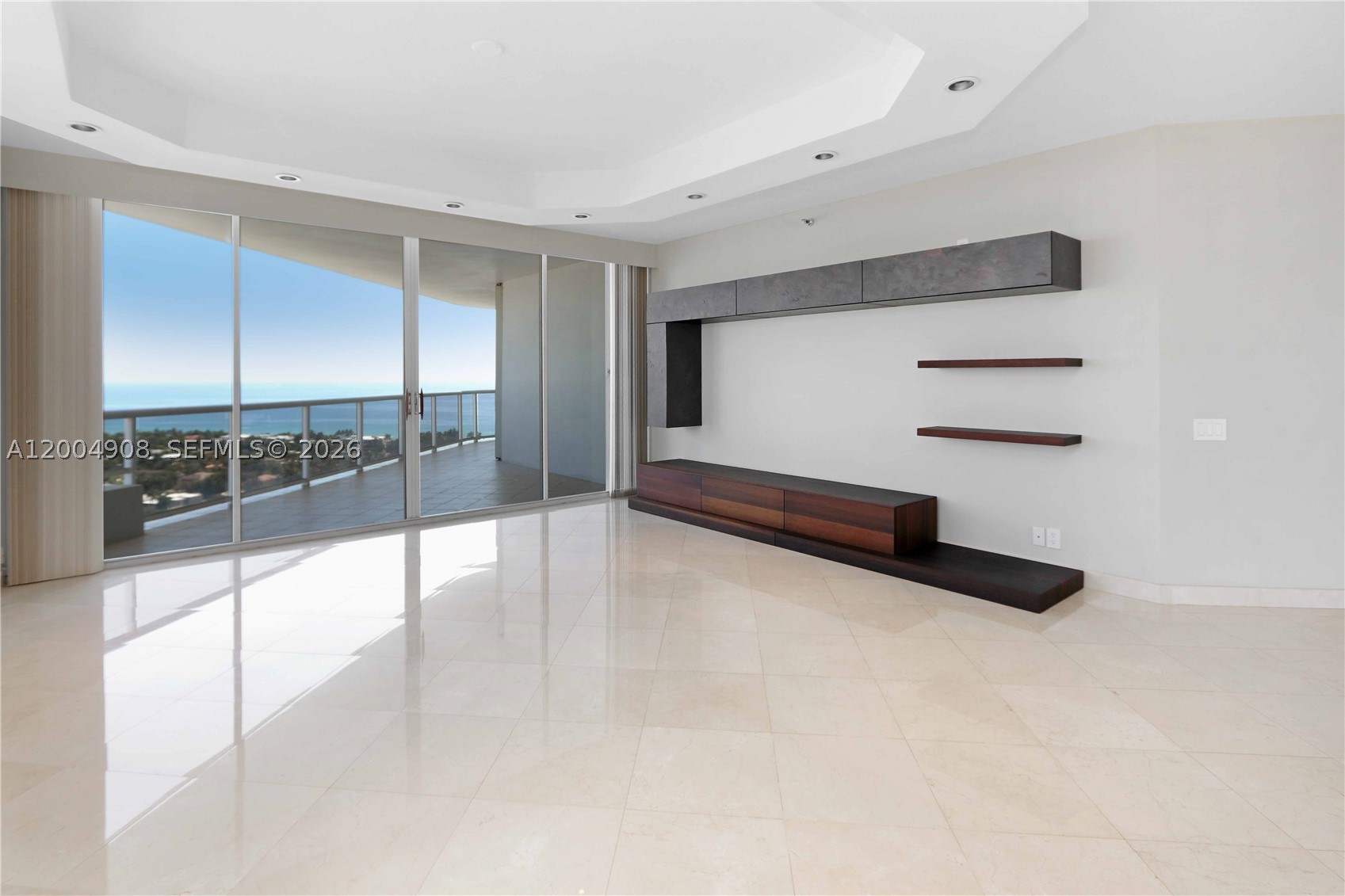 Aventura photo 2