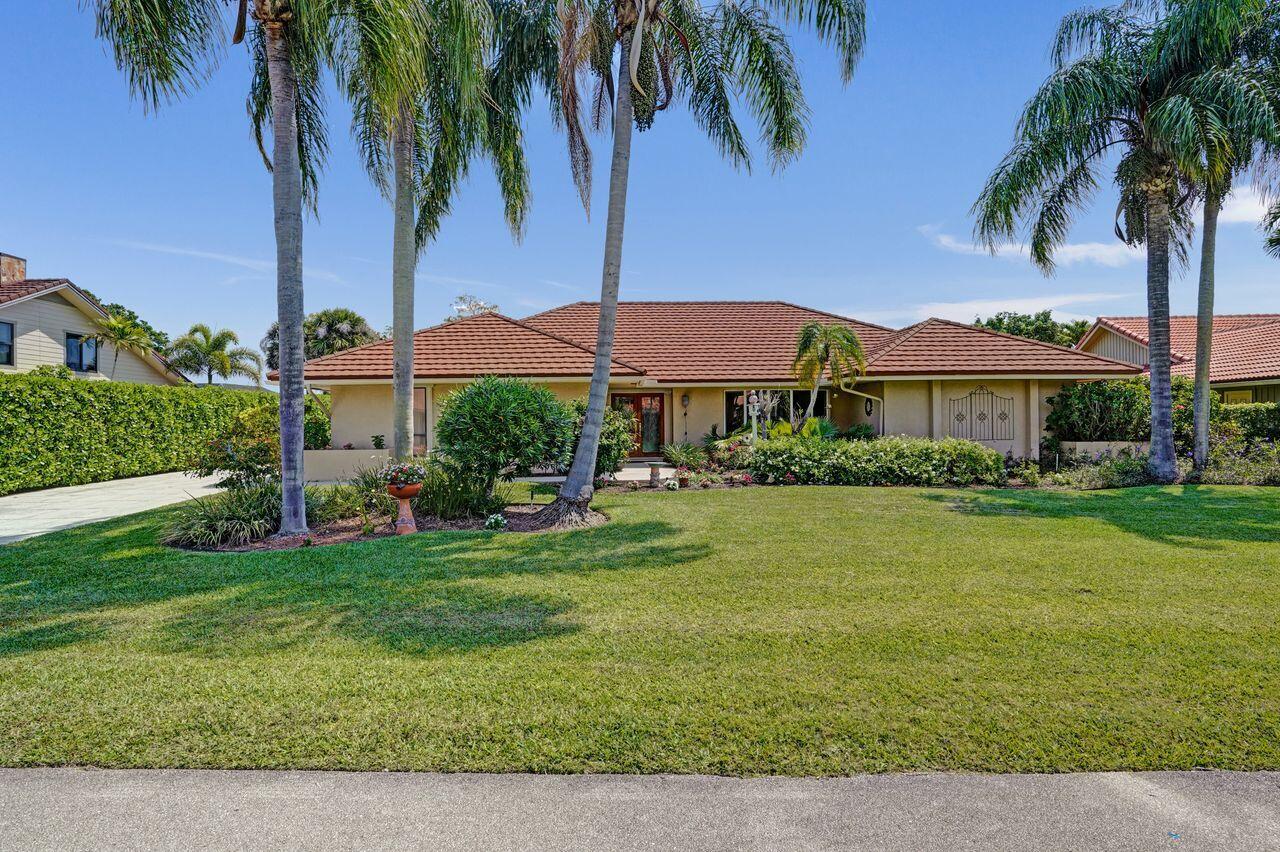 Palm Beach Gardens photo 1