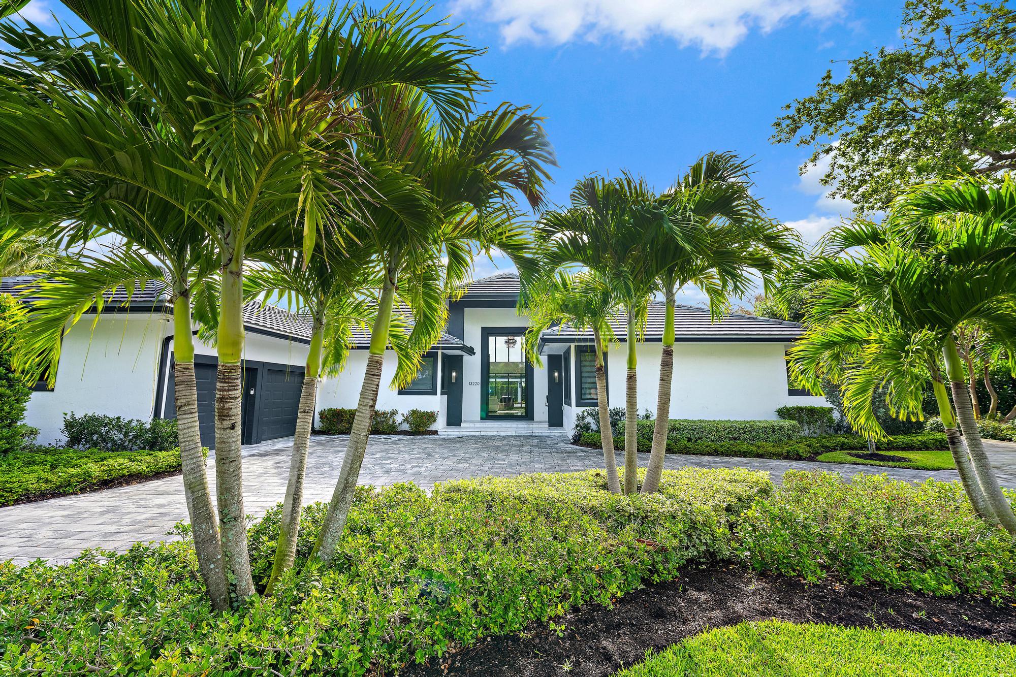 Palm Beach Gardens photo 3