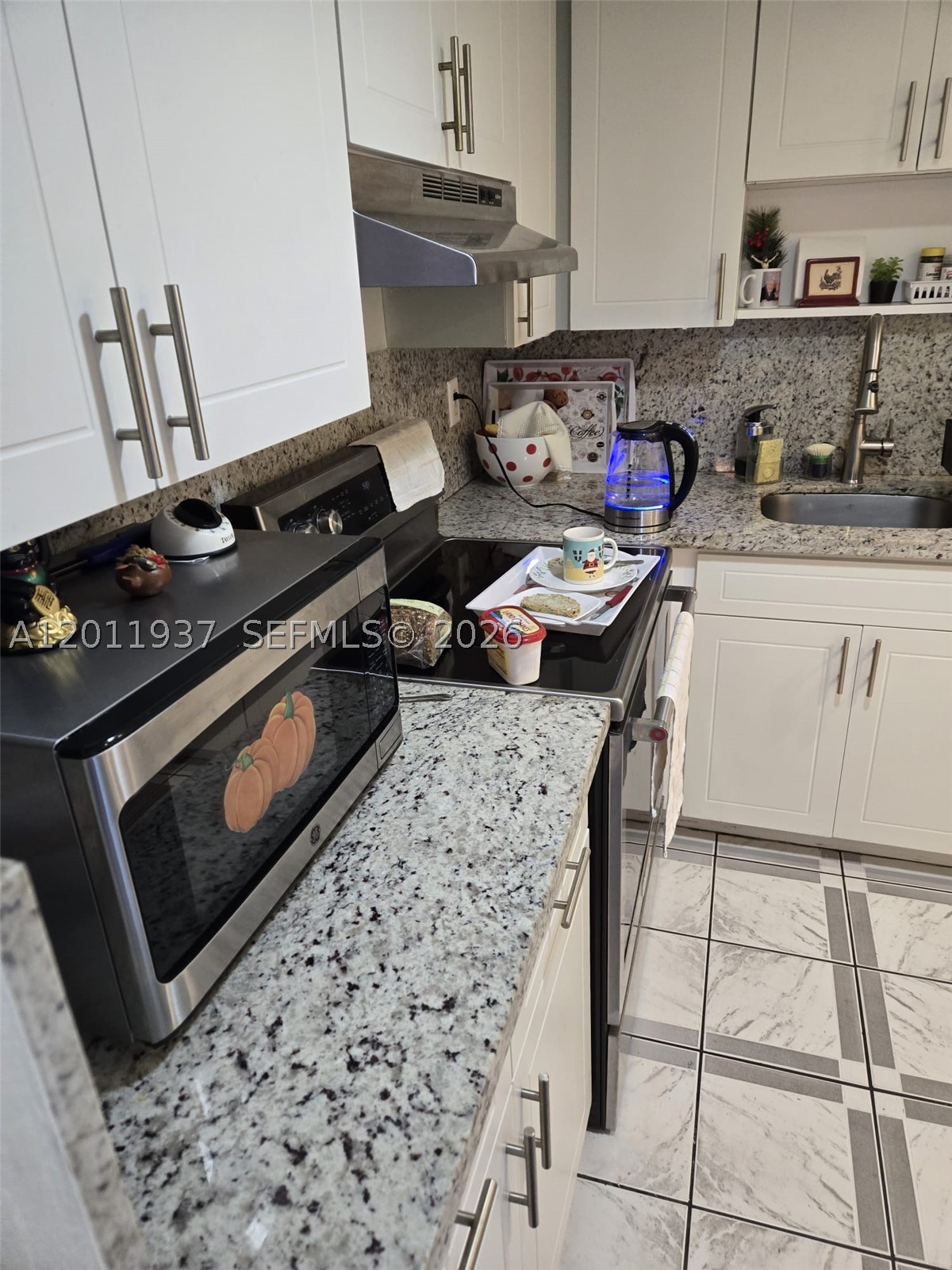 Hialeah photo 3