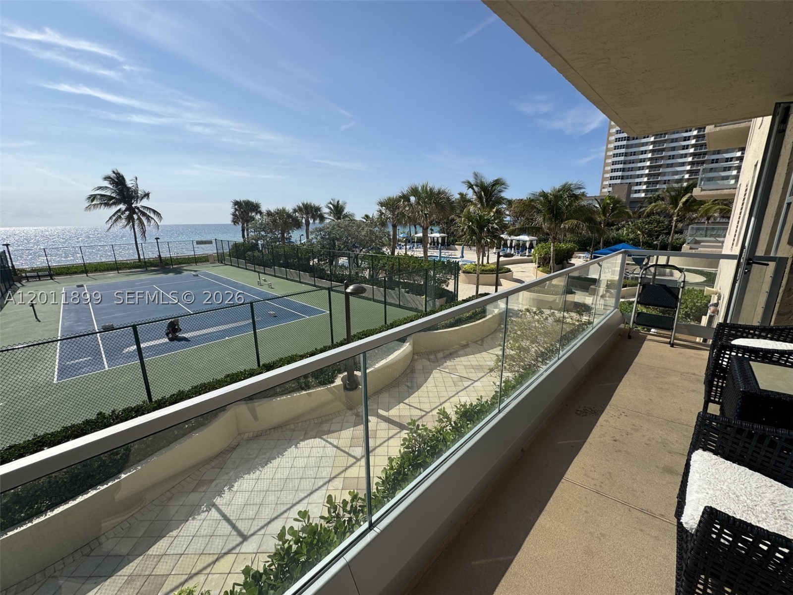 Hallandale Beach photo 2