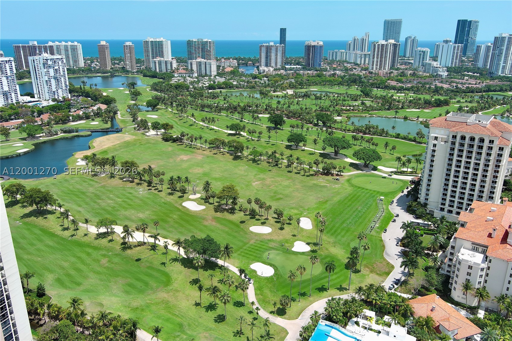 Aventura photo 2
