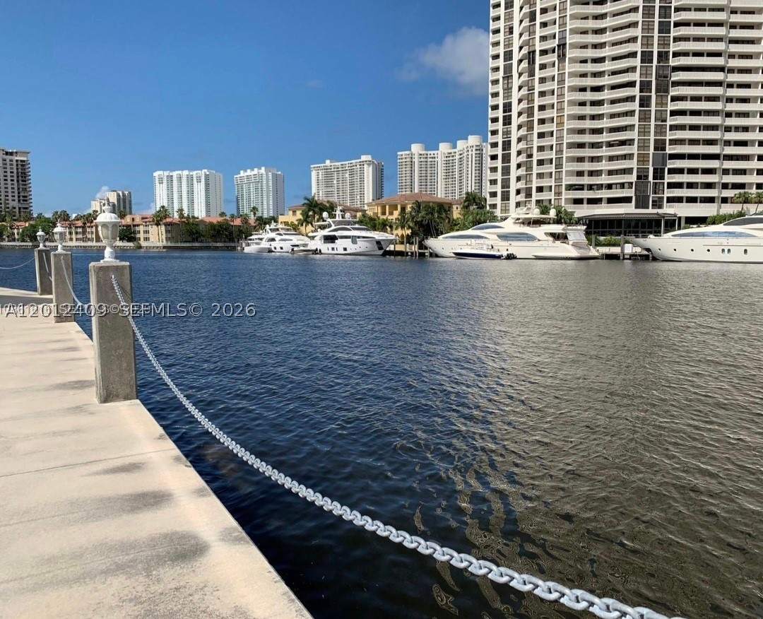 Aventura photo 3