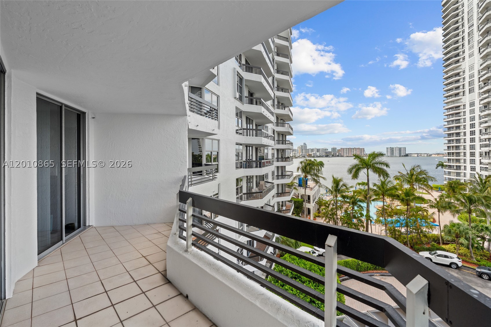 Aventura photo 1