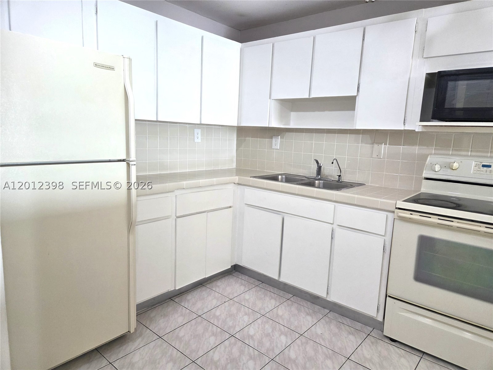 Hialeah photo 4