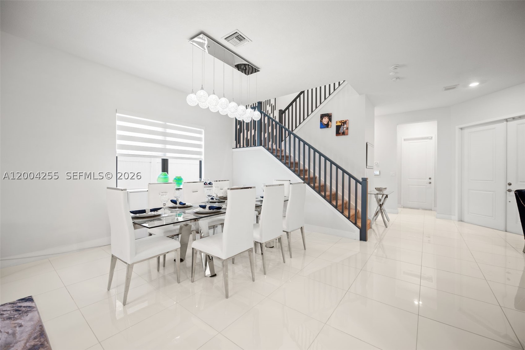 Miramar photo 5
