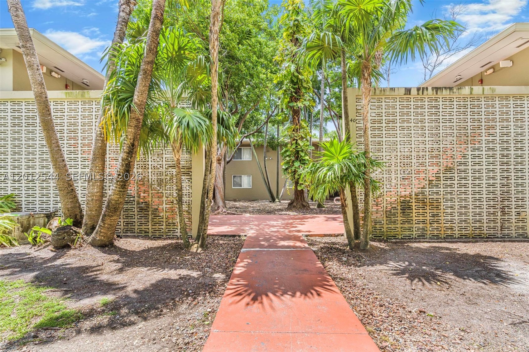 South Miami photo 2