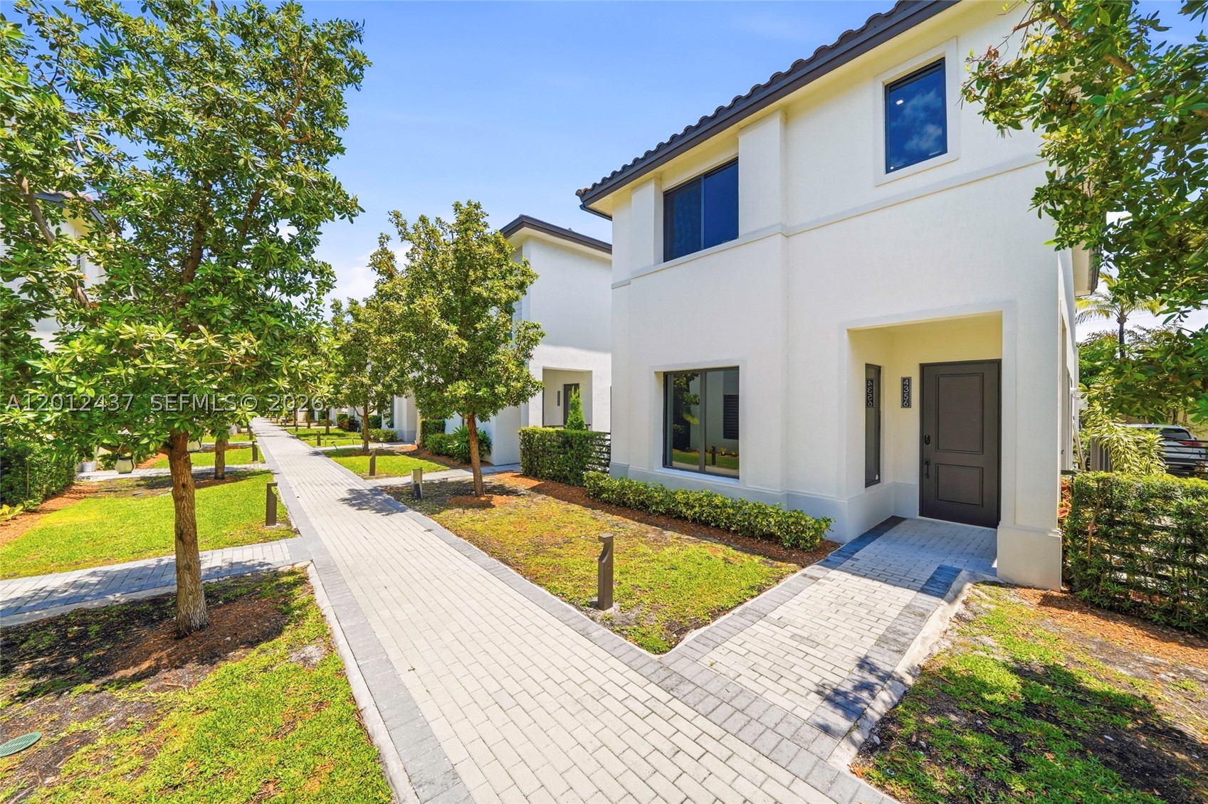 Doral photo 2