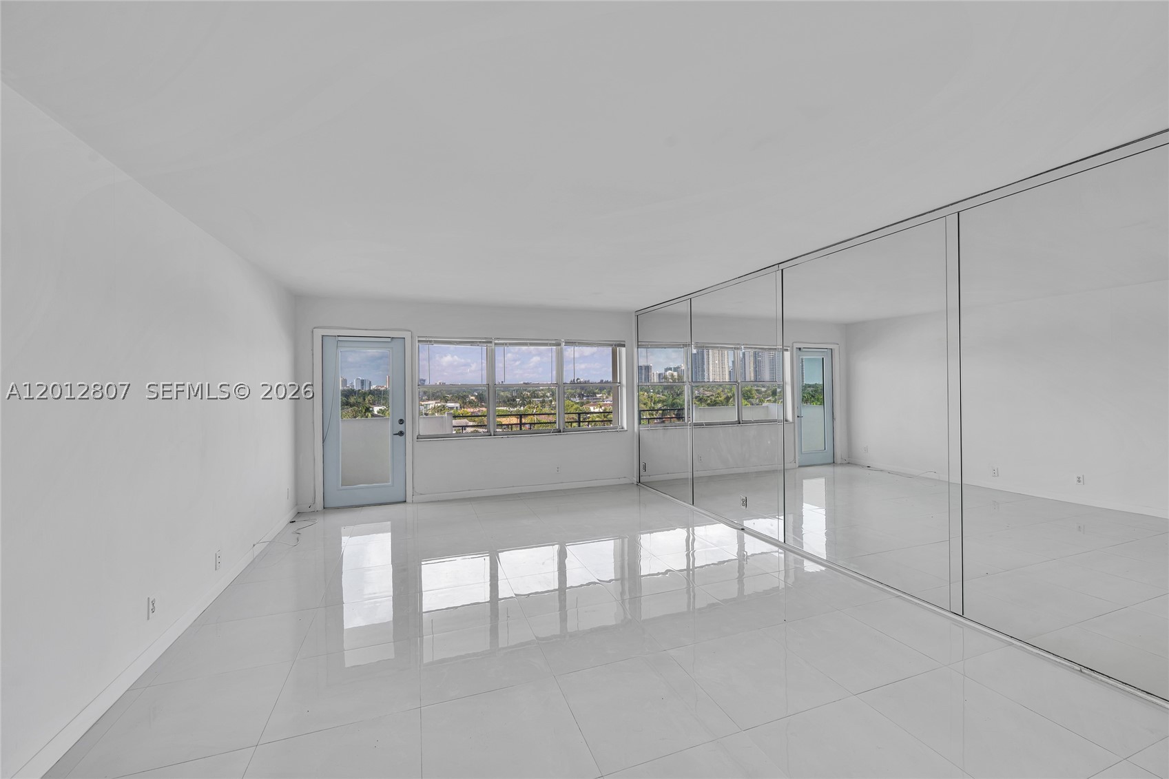 Hallandale Beach photo 4