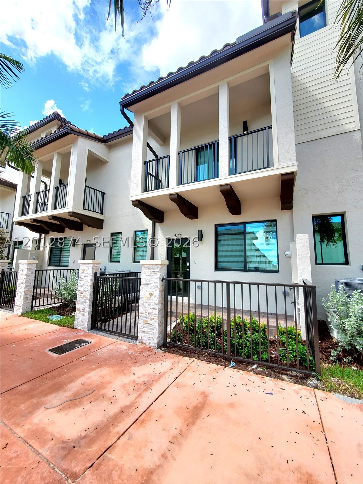 Doral photo 2