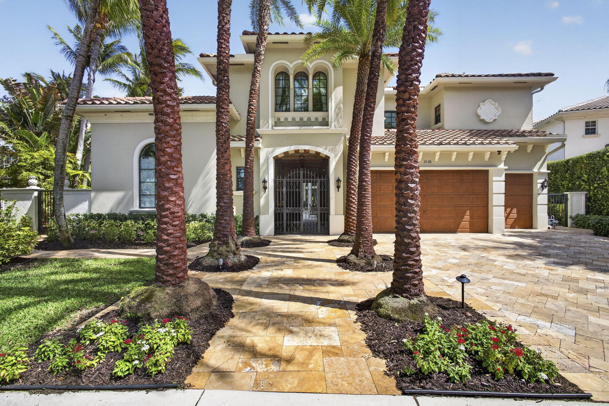 Palm Beach Gardens photo 1