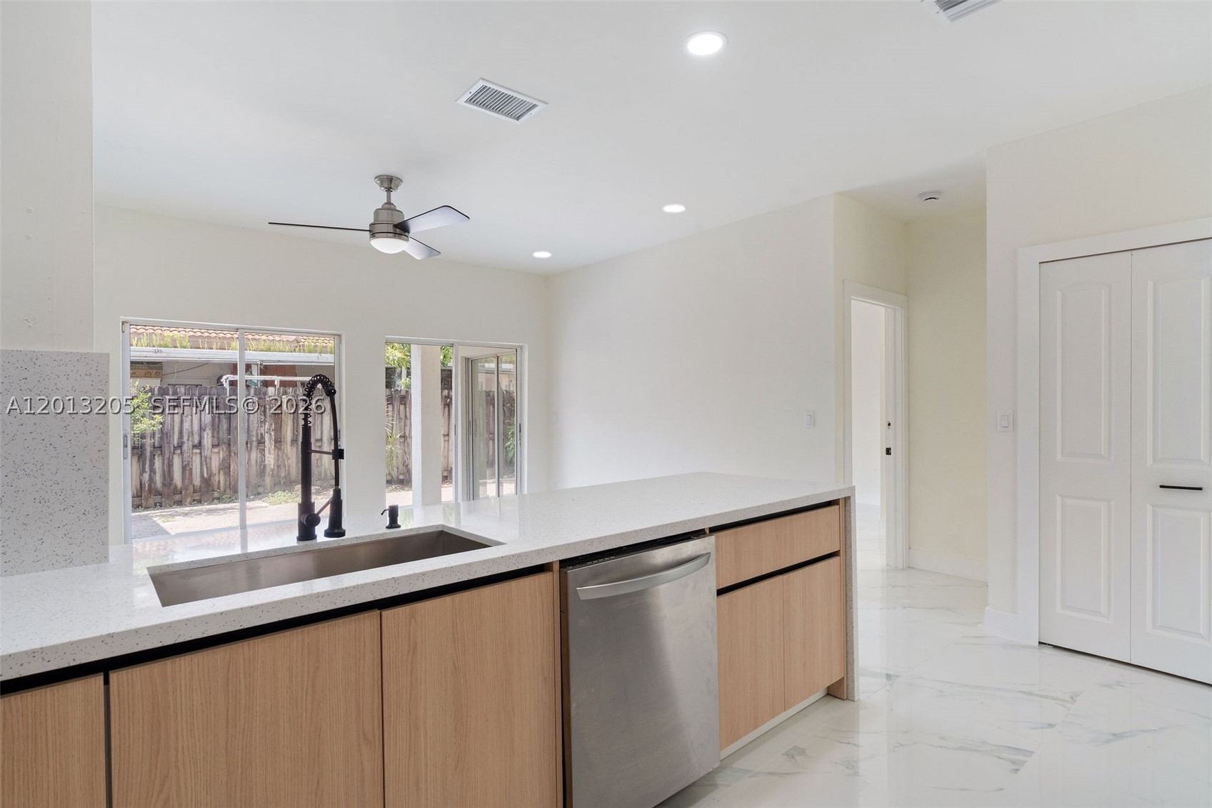 Hialeah photo 5