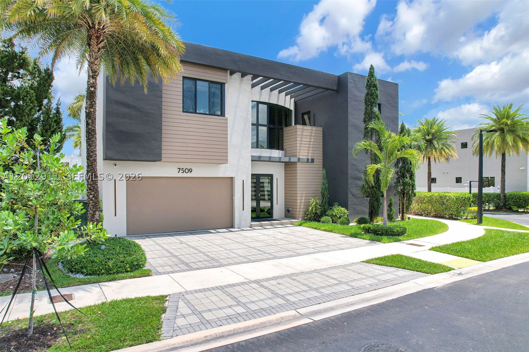 Doral photo 3