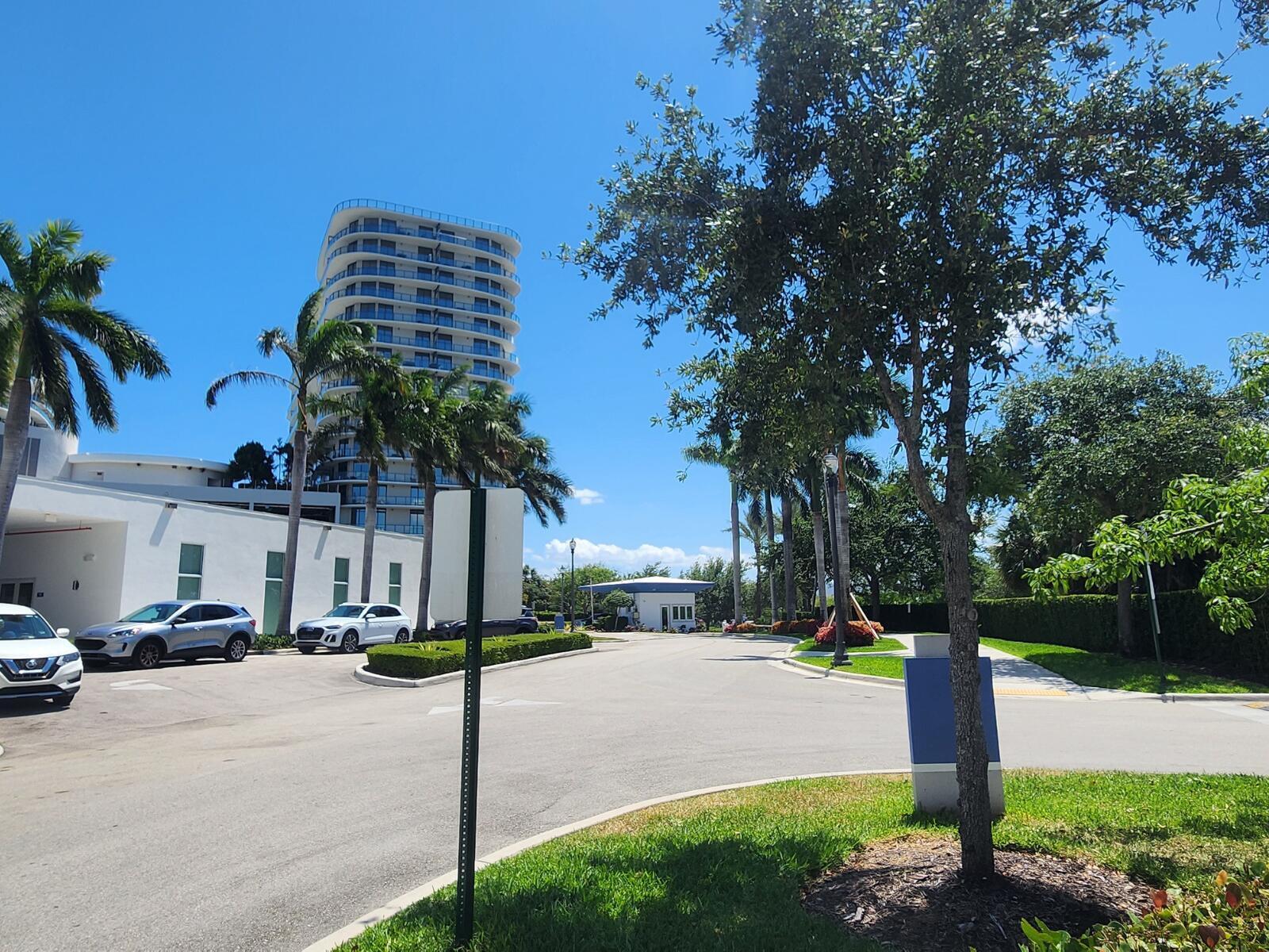 North Miami photo 3