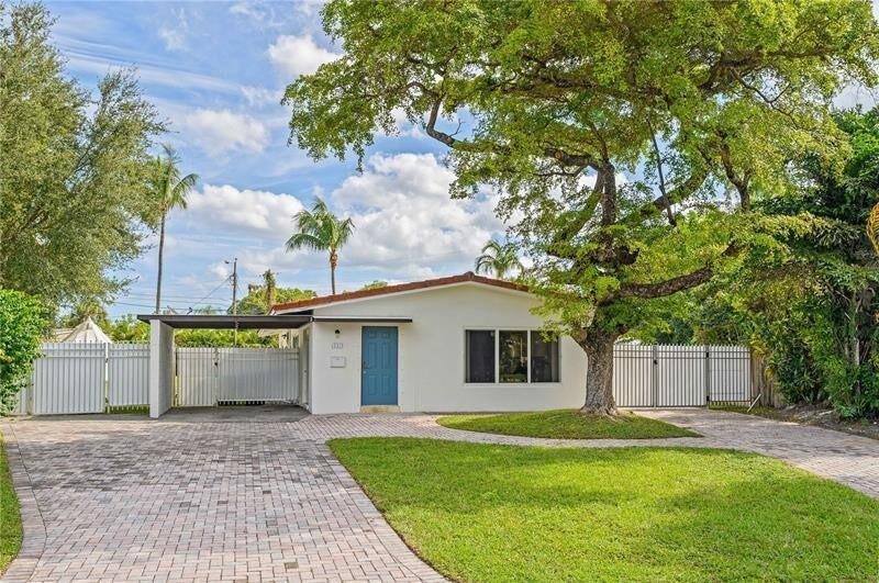 Wilton Manors photo 1