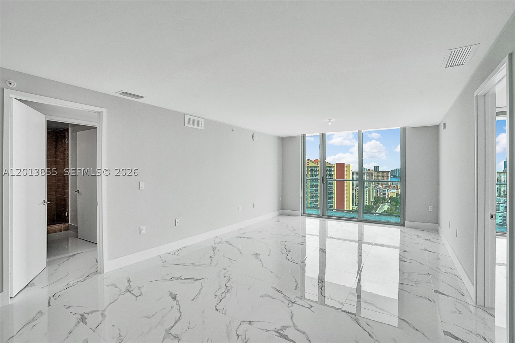 Sunny Isles Beach photo 2