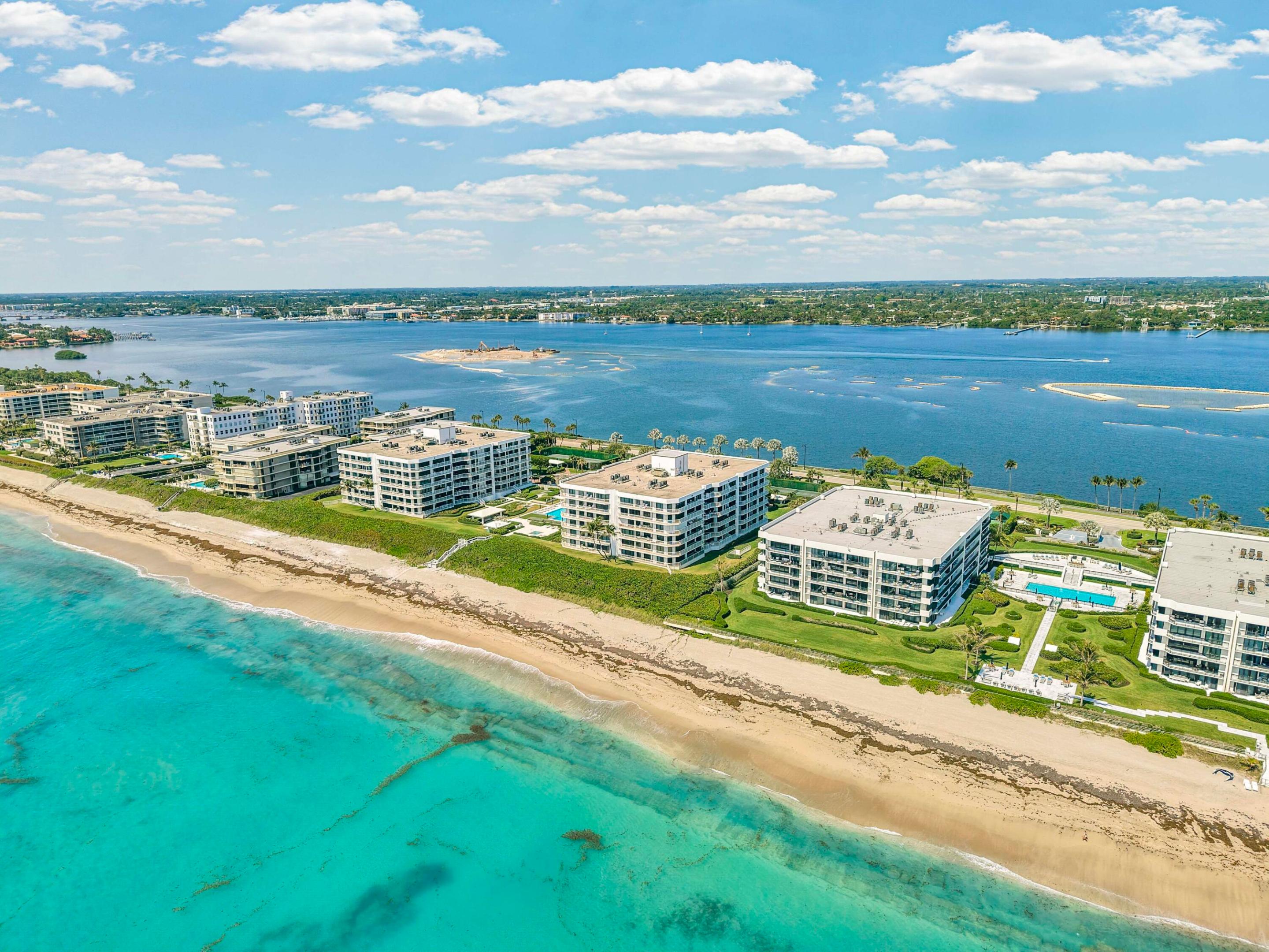 Palm Beach photo 1