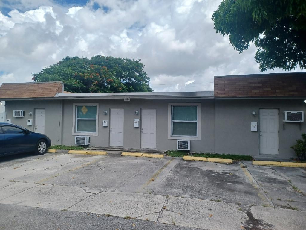 Dania Beach photo 1