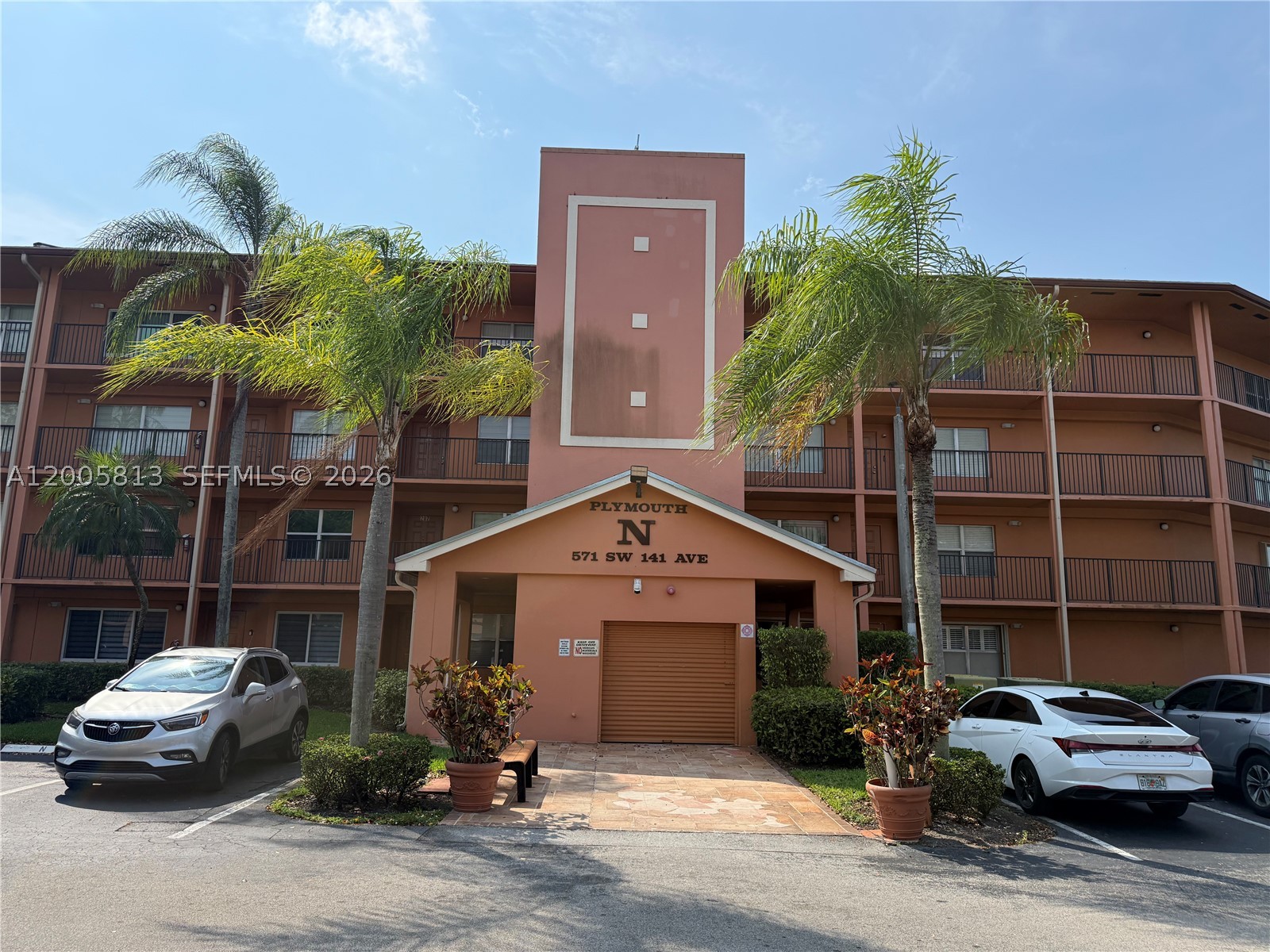 Pembroke Pines photo 2