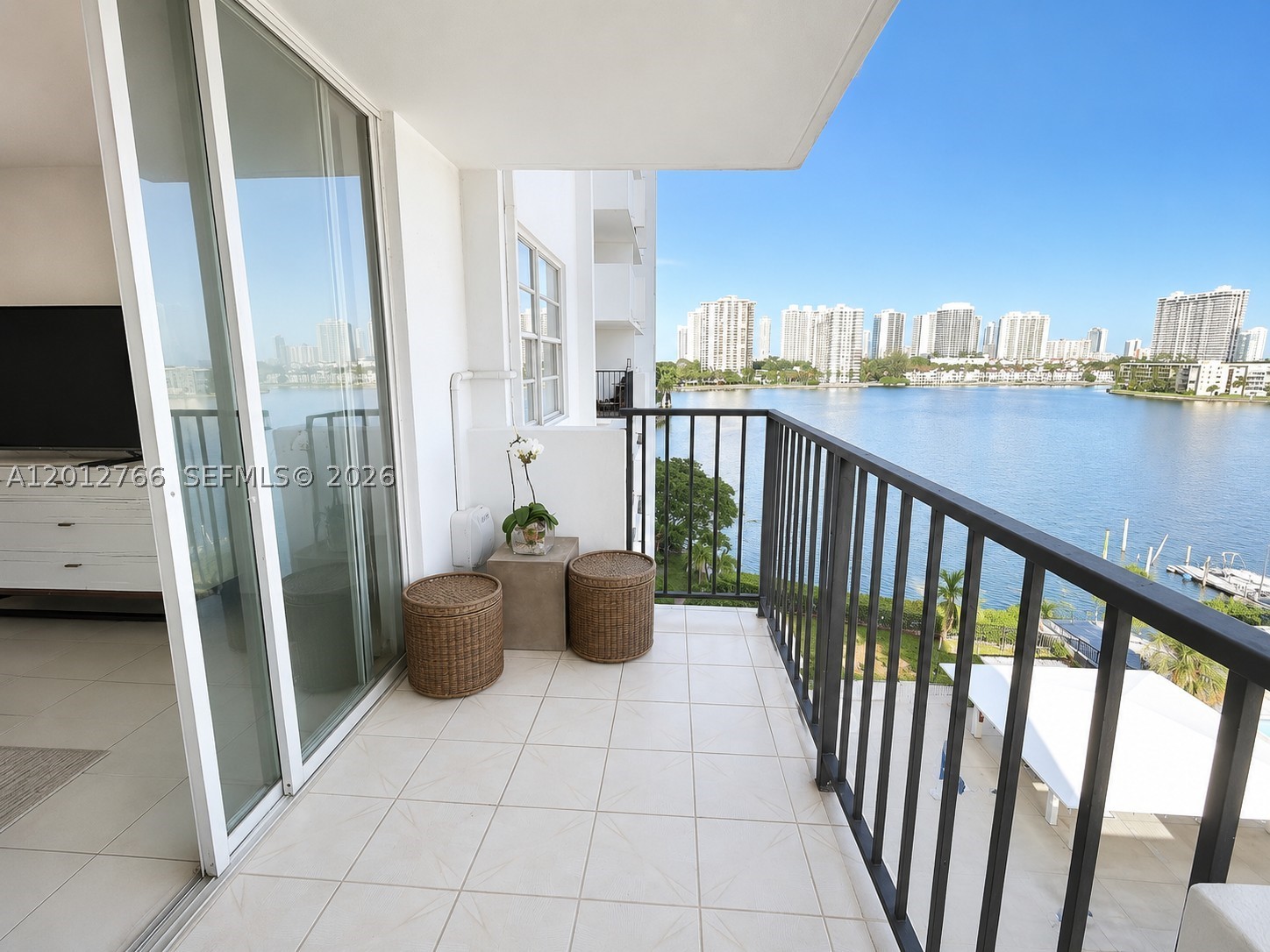 Aventura photo 4