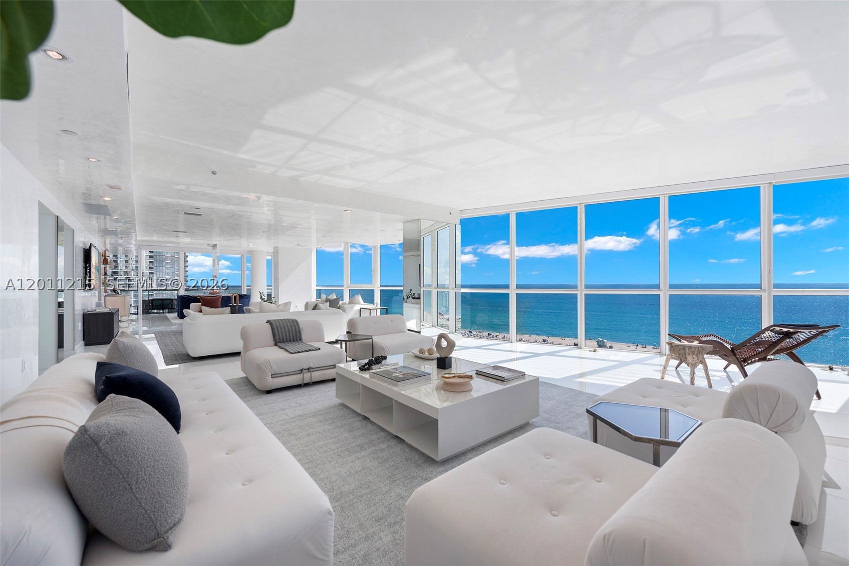 Miami Beach photo 2