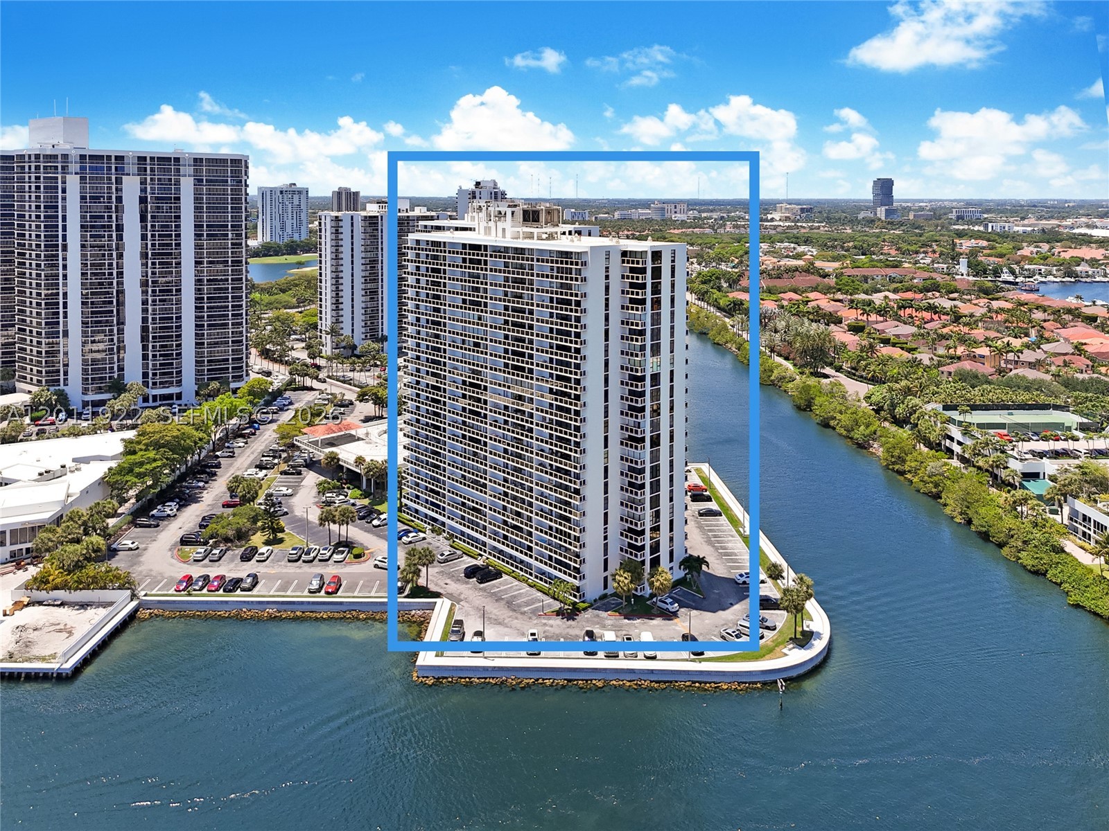 Aventura photo 1