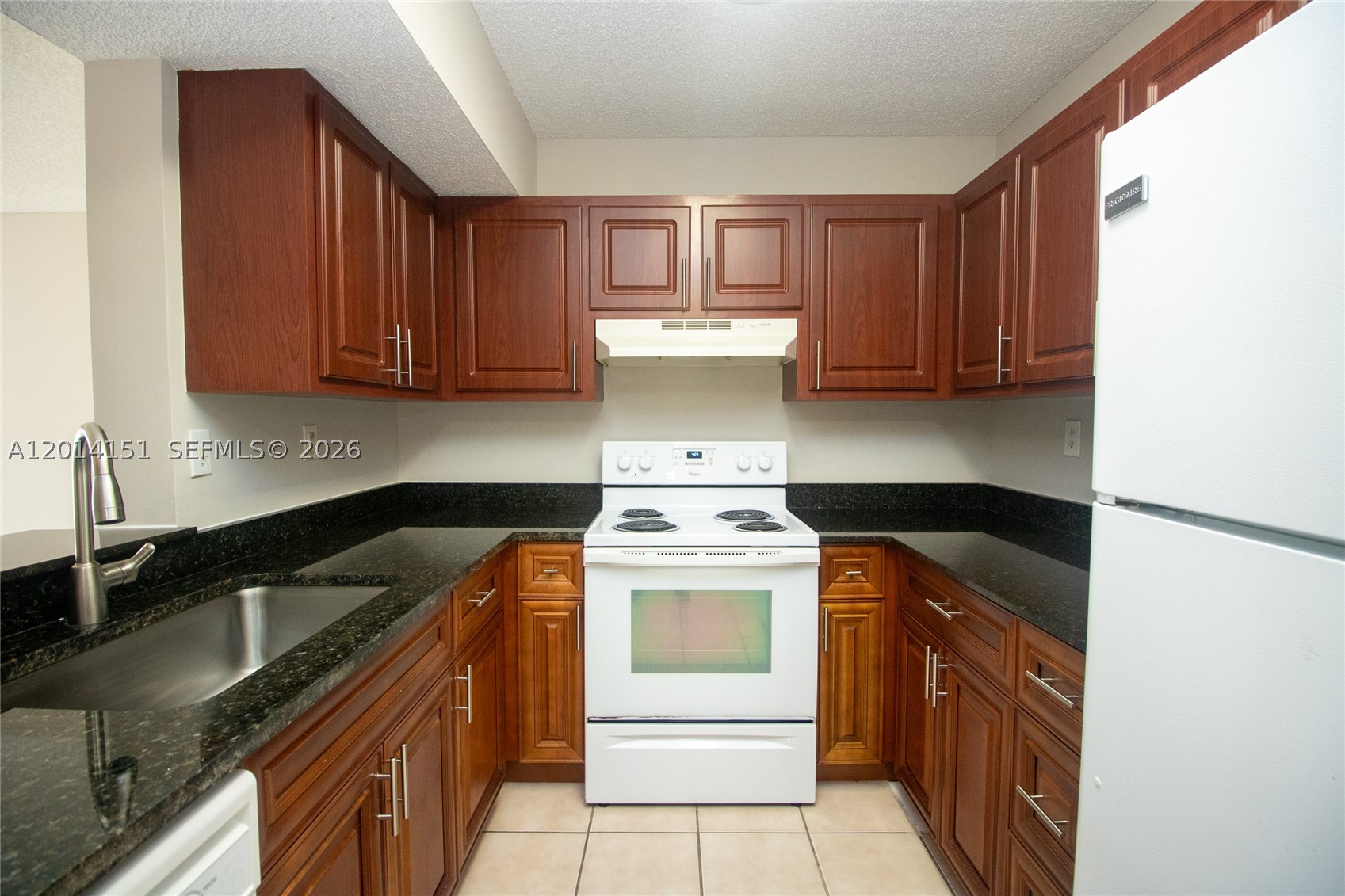Pembroke Pines photo 1