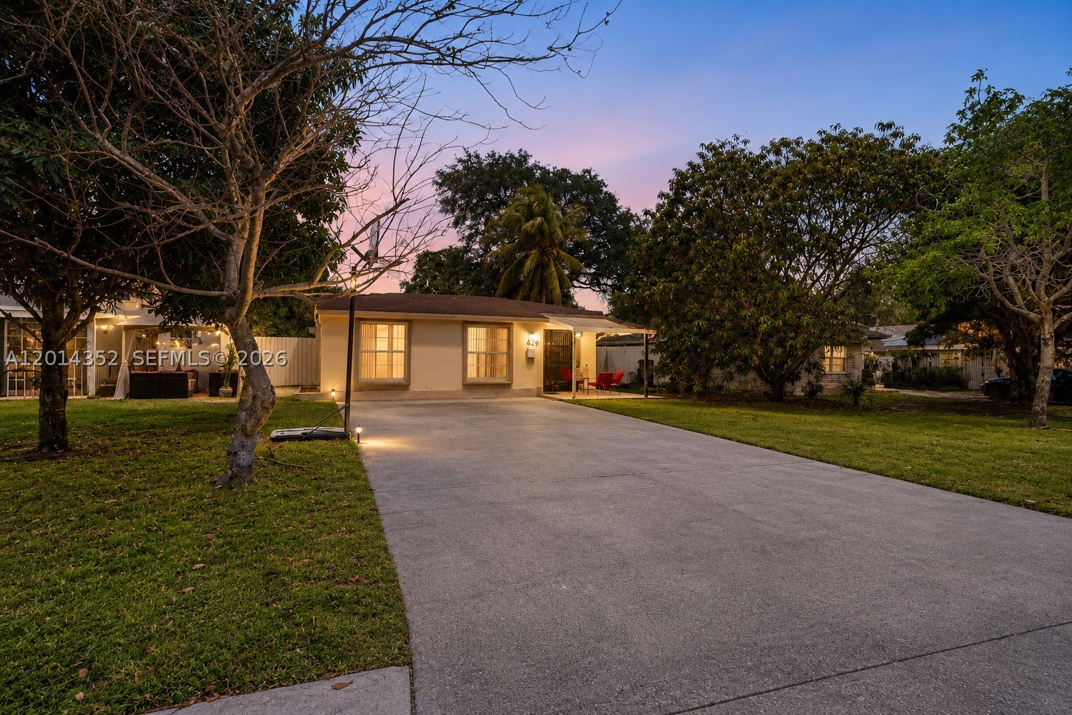 North Miami Beach photo 2