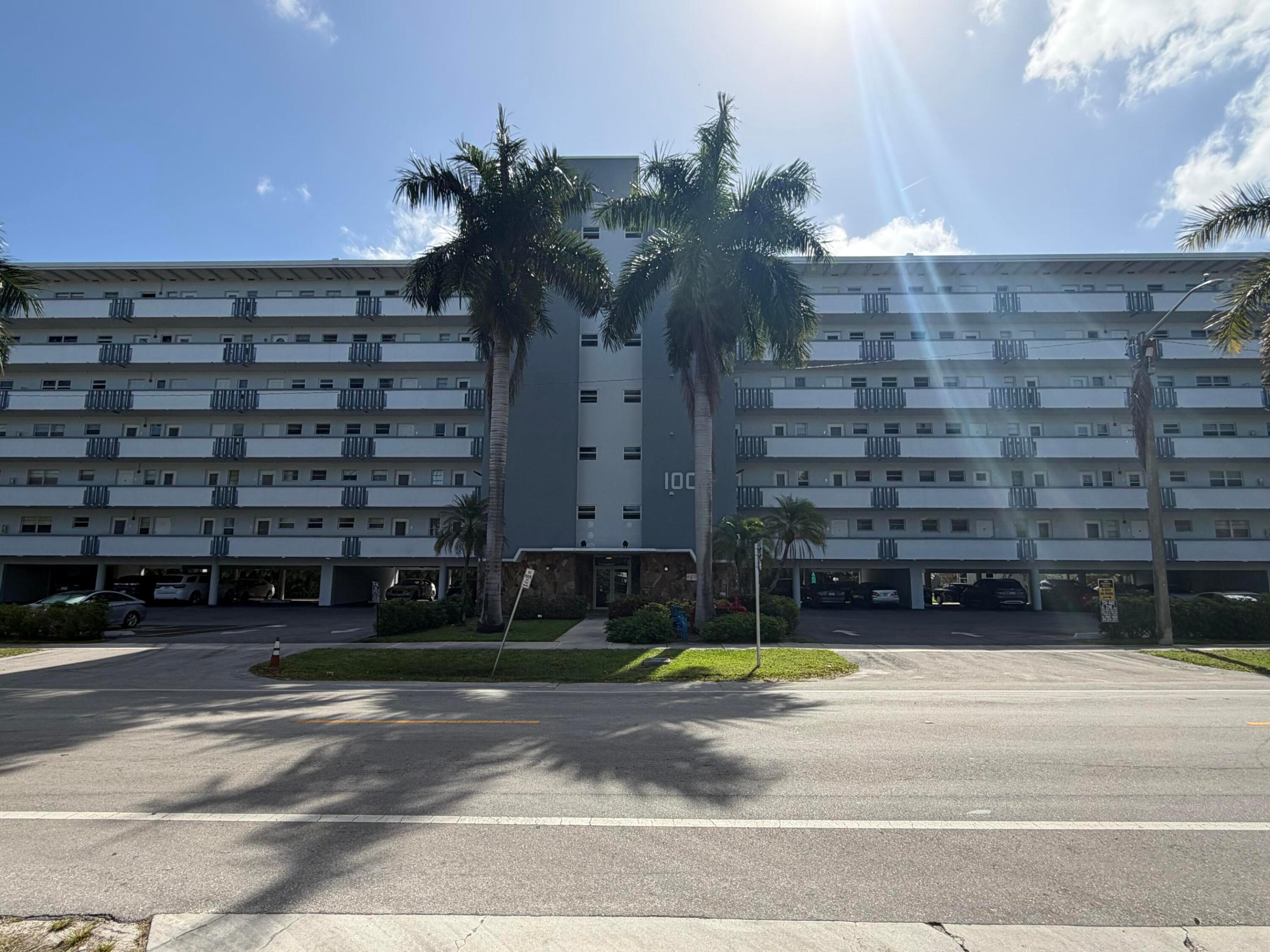 Hallandale Beach photo 1
