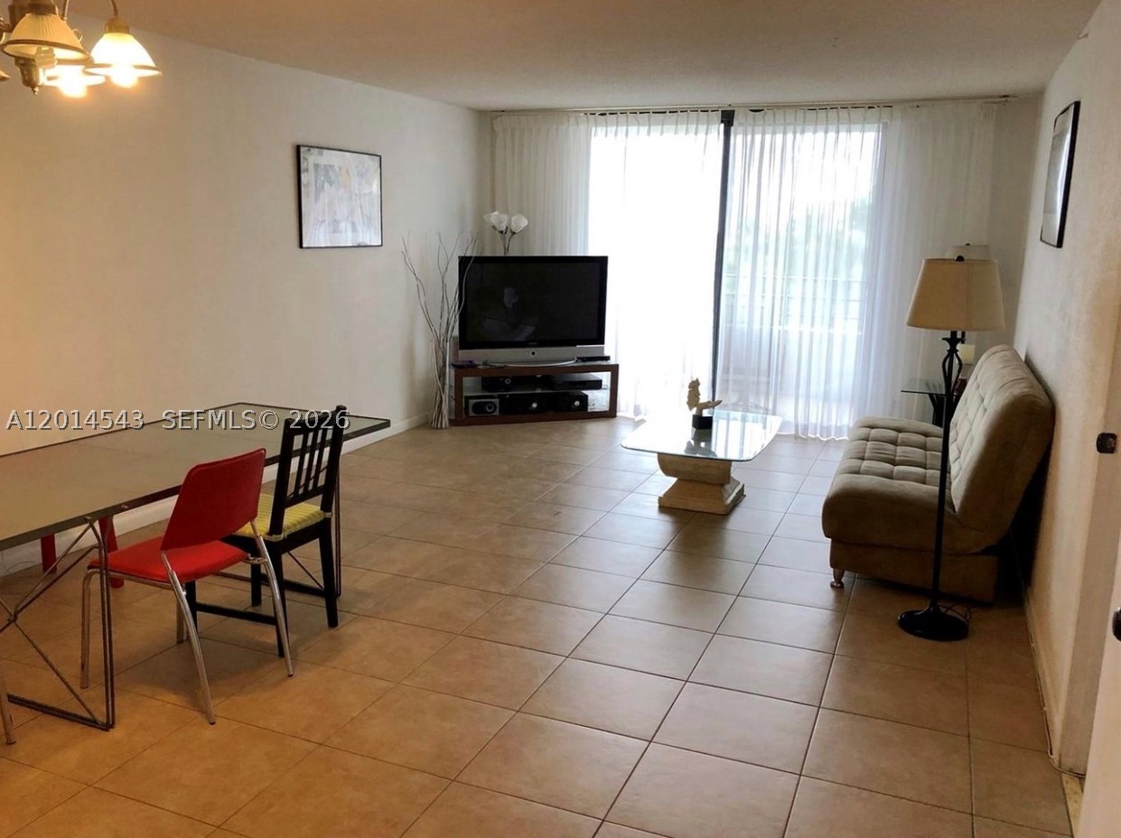 Hallandale Beach photo 1