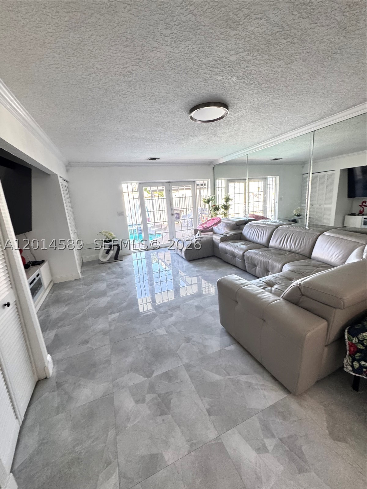 Hialeah photo 3