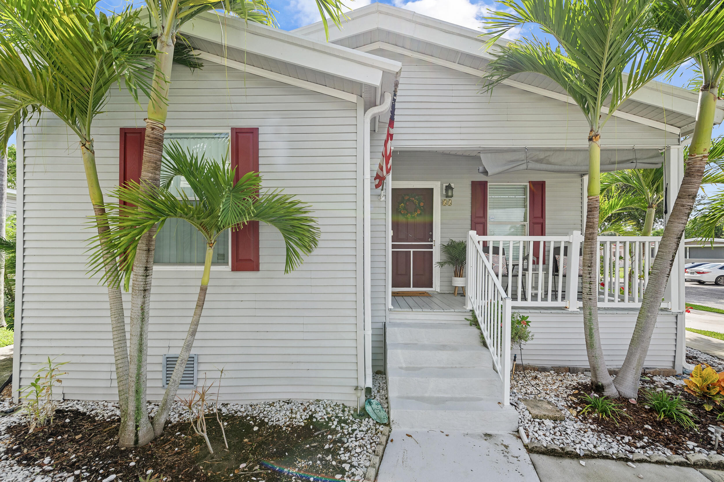 Palm Beach Gardens photo 3