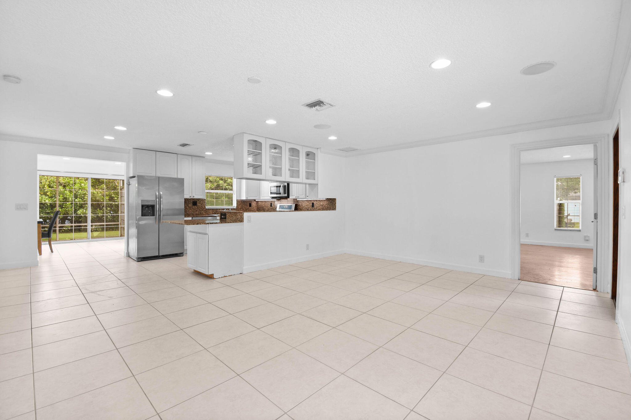 MLS listing photo 2
