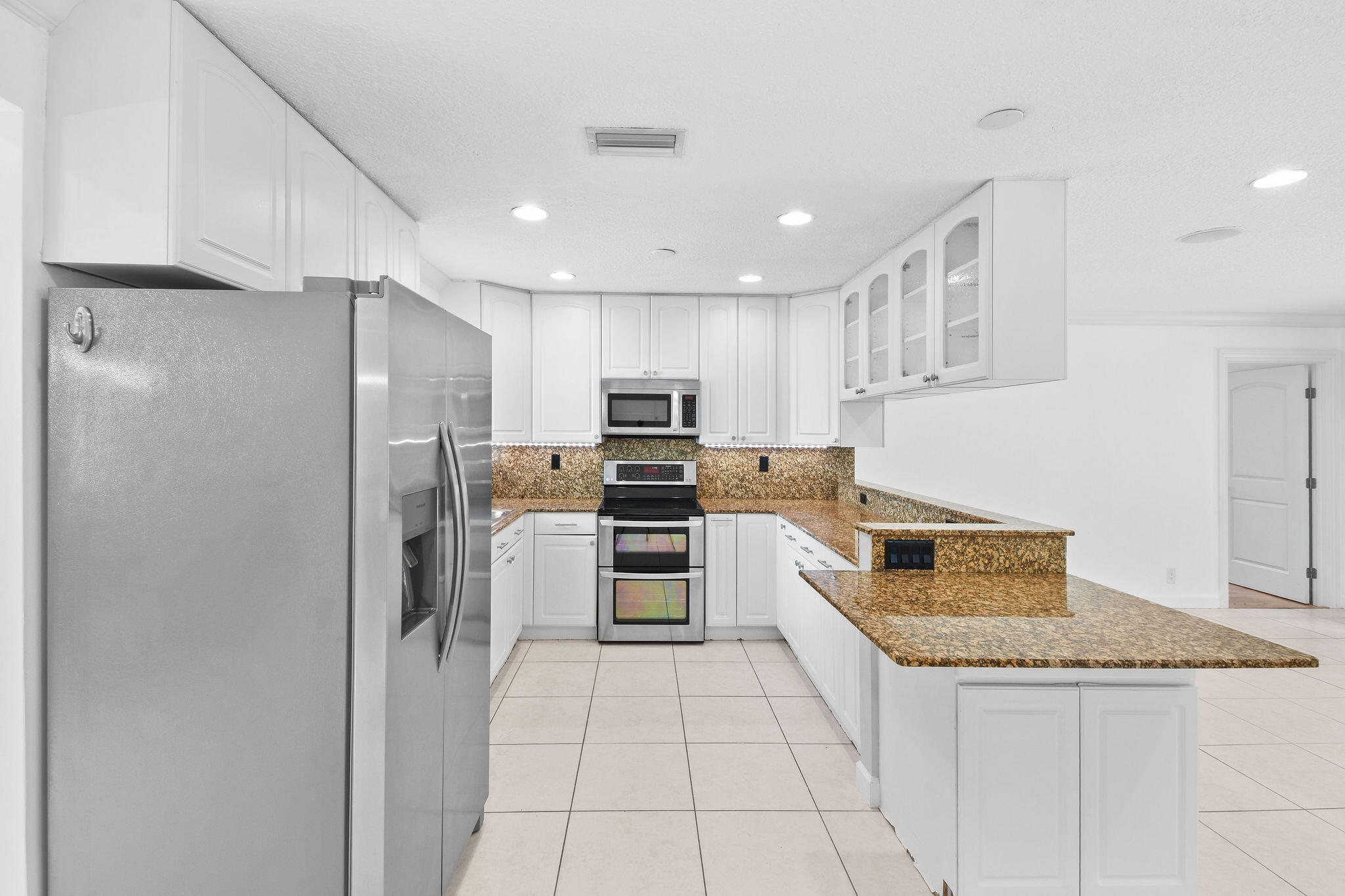 MLS listing photo 4